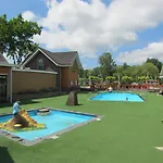 别墅 Veluwe - Green Finnish Lodge At De Ijsvogel - Swimming Pools, Sauna, Sports, Kids Fun, Restaurants, Forest, And Heath