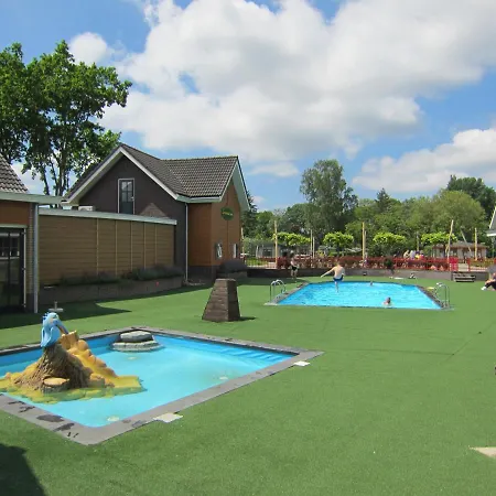 Luksusowy namiot Hderh-glampingdeveluwe, Prive Keuken, Sauna, Hottub En Sanitair, Op De Ijsvogel Met Zwembaden En Alle Faciliteiten