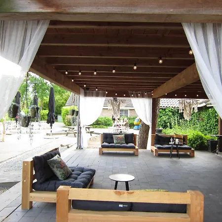 Luxury tent Hderh-glampingdeveluwe, Prive Keuken, Sauna, Hottub En Sanitair, Op De Ijsvogel Met Zwembaden En Alle Faciliteiten *