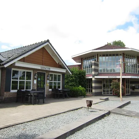 Luxury tent Hderh-glampingdeveluwe, Prive Keuken, Sauna, Hottub En Sanitair, Op De Ijsvogel Met Zwembaden En Alle Faciliteiten *