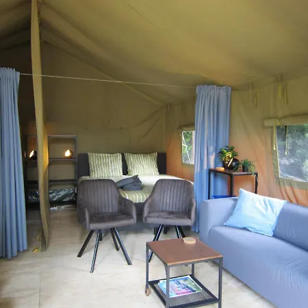 Luxury tent Hderh-glampingdeveluwe, Prive Keuken, Sauna, Hottub En Sanitair, Op De Ijsvogel Met Zwembaden En Alle Faciliteiten *