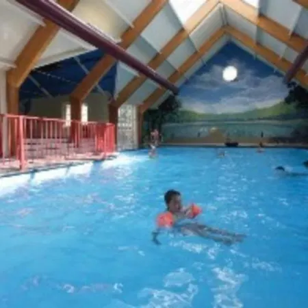 Luxury tent Hderh-glampingdeveluwe, Prive Keuken, Sauna, Hottub En Sanitair, Op De Ijsvogel Met Zwembaden En Alle Faciliteiten