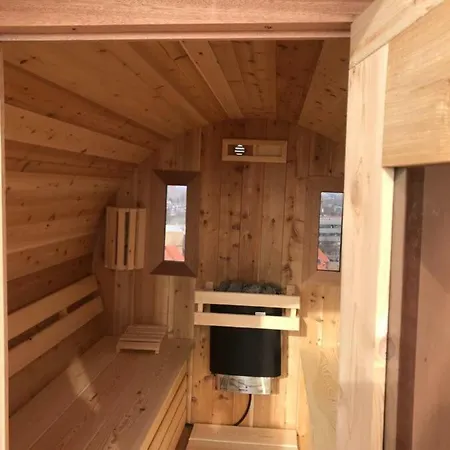 Luxury tent Hderh-glampingdeveluwe, Prive Keuken, Sauna, Hottub En Sanitair, Op De Ijsvogel Met Zwembaden En Alle Faciliteiten *
