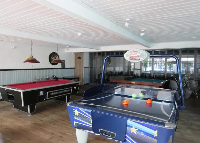 Veluwe - Green Finnish Lodge At De Ijsvogel - Swimming Pools, Sauna, Sports, Kids Fun, Restaurants, Forest, And Heath Villa *