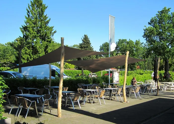 Veluwe - Green Finnish Lodge At De Ijsvogel - Swimming Pools, Sauna, Sports, Kids Fun, Restaurants, Forest, And Heath * Voorthuizen