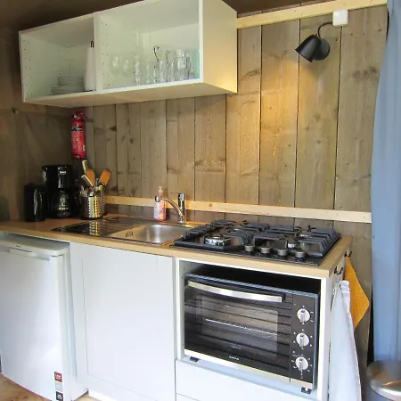 Veluwe - Green Finnish Lodge At De Ijsvogel - Swimming Pools, Sauna, Sports, Kids Fun, Restaurants, Forest, And Heath Villa Voorthuizen