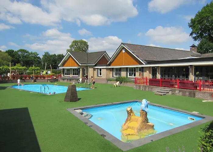 Villa Veluwe - Green Finnish Lodge At De Ijsvogel - Swimming Pools, Sauna, Sports, Kids Fun, Restaurants, Forest, And Heath